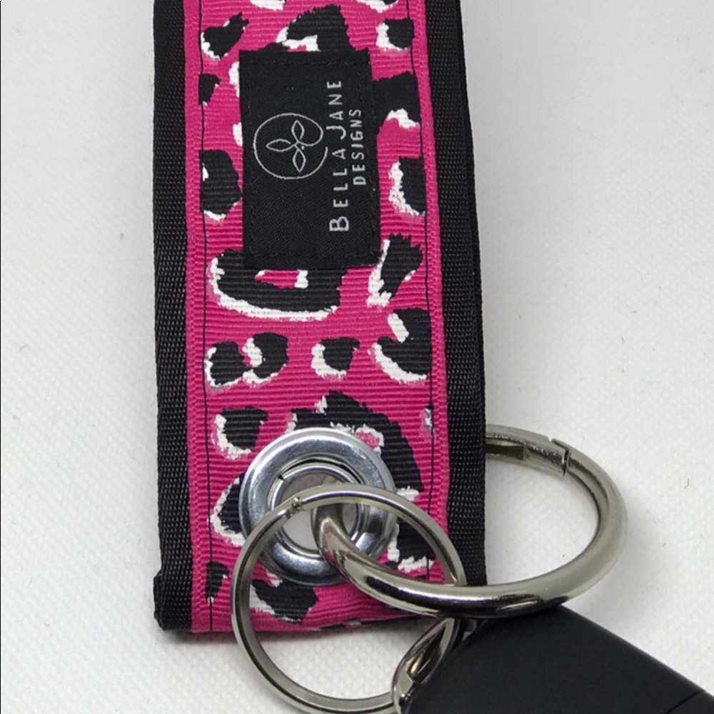 β€οΈ BellaJane Keychain π - Picture 2 of 16